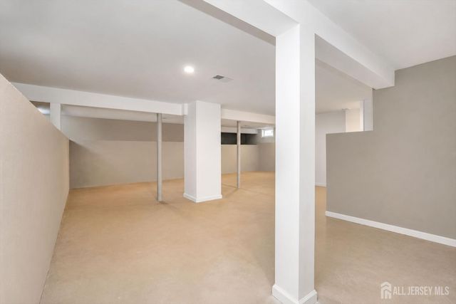 327 Woodland Avenue, Sayreville, NJ 08879