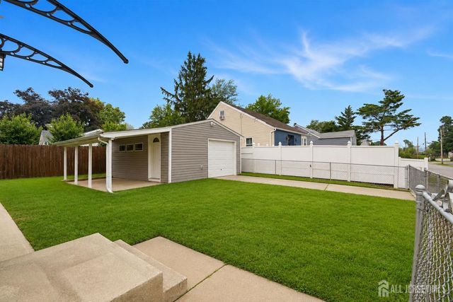 327 Woodland Avenue, Sayreville, NJ 08879