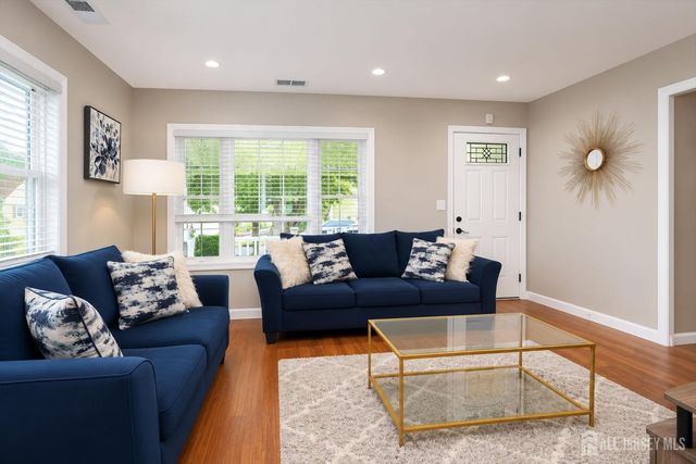 327 Woodland Avenue, Sayreville, NJ 08879