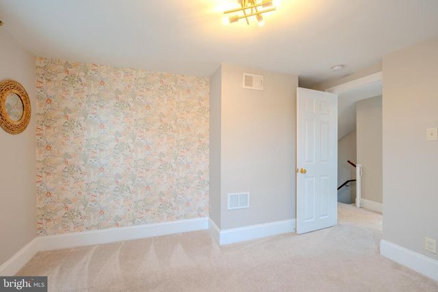 315 W SPRING AVE, Ardmore, PA 19003