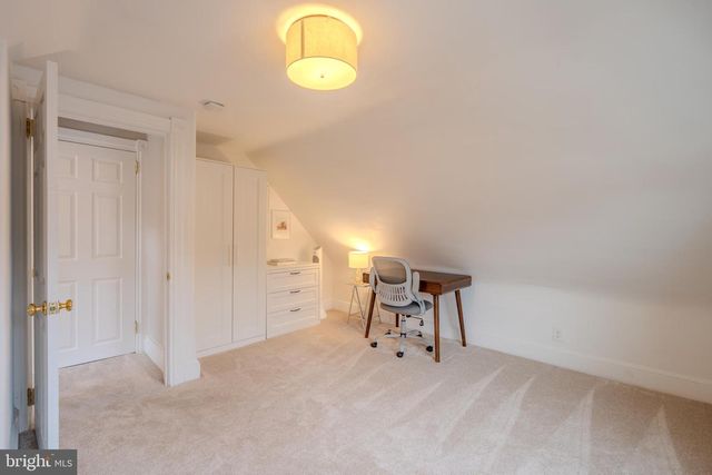 315 W SPRING AVE, Ardmore, PA 19003