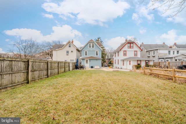 315 W SPRING AVE, Ardmore, PA 19003