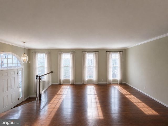 42716 ROLLING ROCK SQ, Chantilly, VA 20152