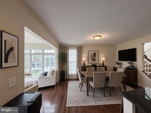 42716 ROLLING ROCK SQ, Chantilly, VA 20152