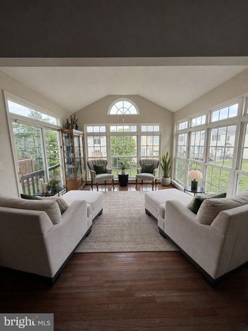 42716 ROLLING ROCK SQ, Chantilly, VA 20152
