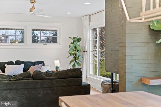 216 N 36TH ST, Camp Hill, PA 17011