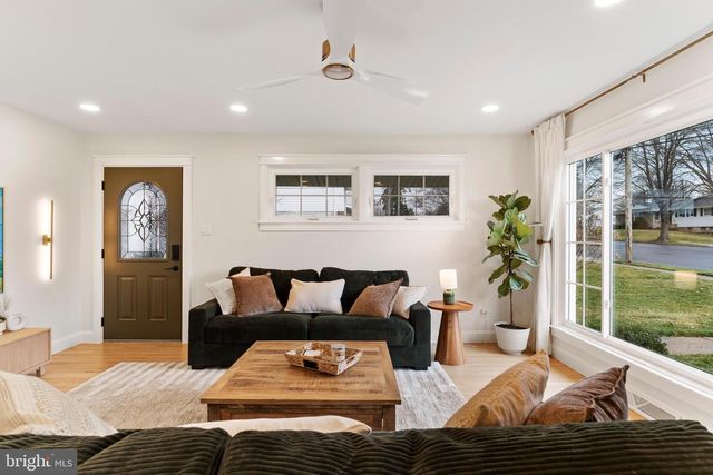 216 N 36TH ST, Camp Hill, PA 17011