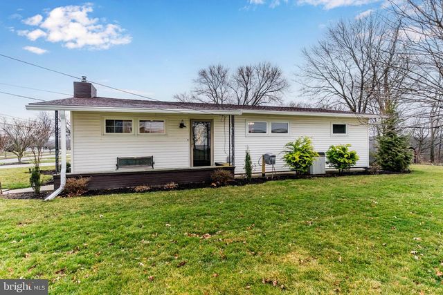 216 N 36TH ST, Camp Hill, PA 17011