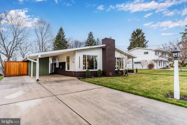 216 N 36TH ST, Camp Hill, PA 17011