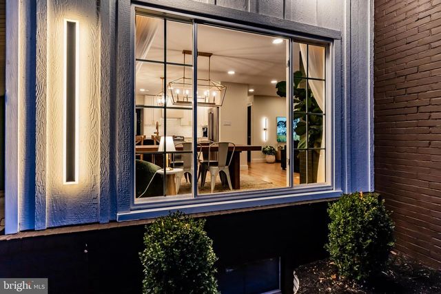 216 N 36TH ST, Camp Hill, PA 17011