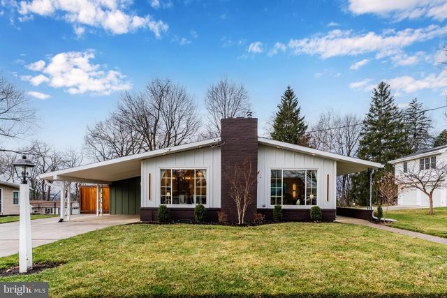 216 N 36TH ST, Camp Hill, PA 17011