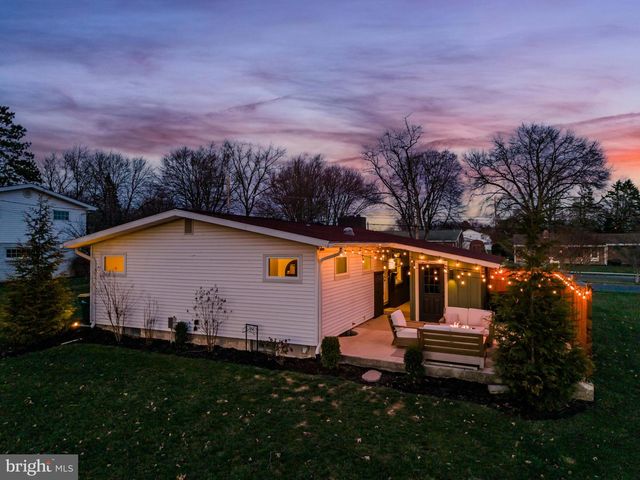 216 N 36TH ST, Camp Hill, PA 17011