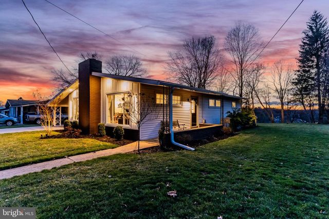 216 N 36TH ST, Camp Hill, PA 17011