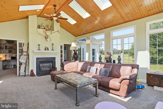 1810 LOVE POINT RD, Stevensville, MD 21666
