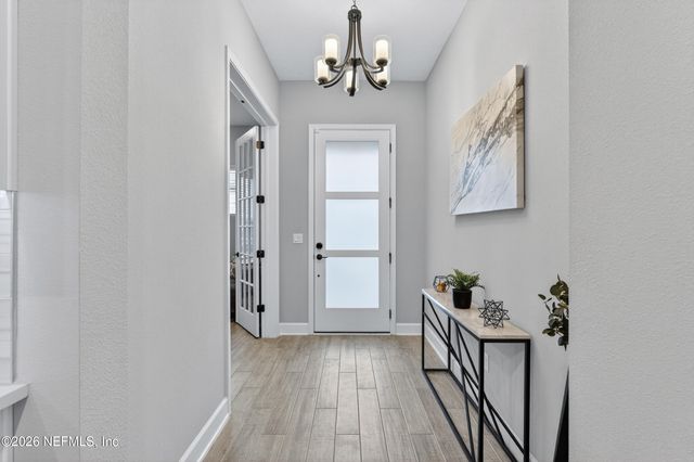 9809 INVENTION Lane, Jacksonville, FL 32256