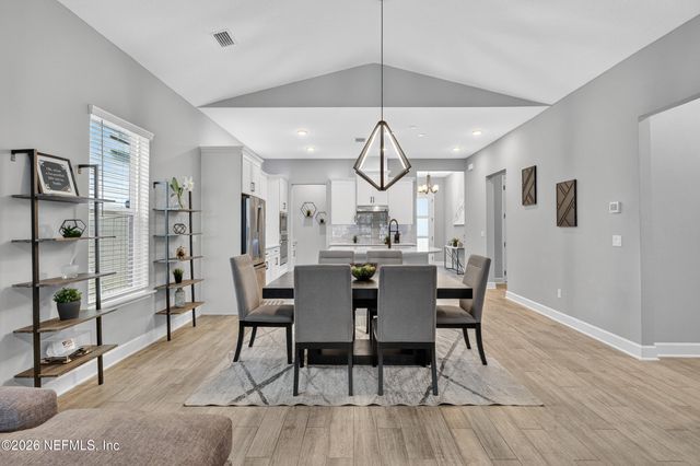 9809 INVENTION Lane, Jacksonville, FL 32256