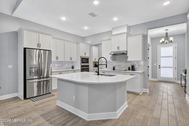 9809 INVENTION Lane, Jacksonville, FL 32256