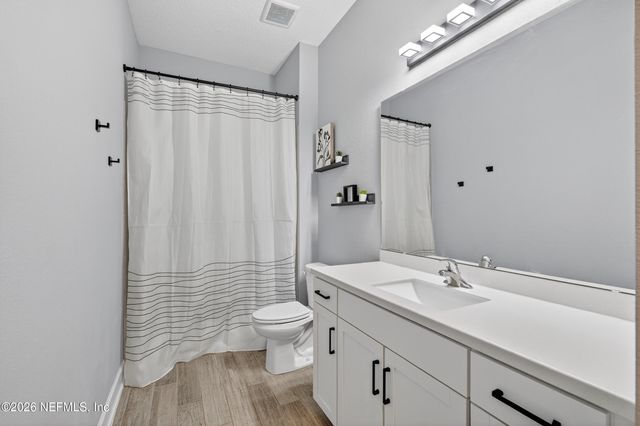 9809 INVENTION Lane, Jacksonville, FL 32256