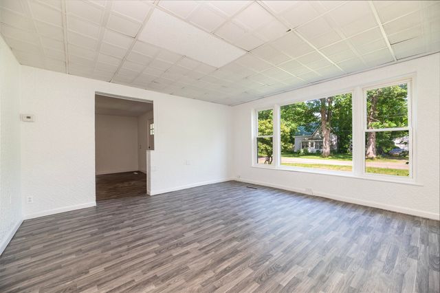 315 East Street, Mendon, MI 49072