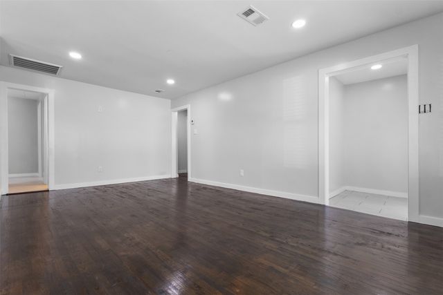 10730 Hermosa Drive, Dallas, TX 75218