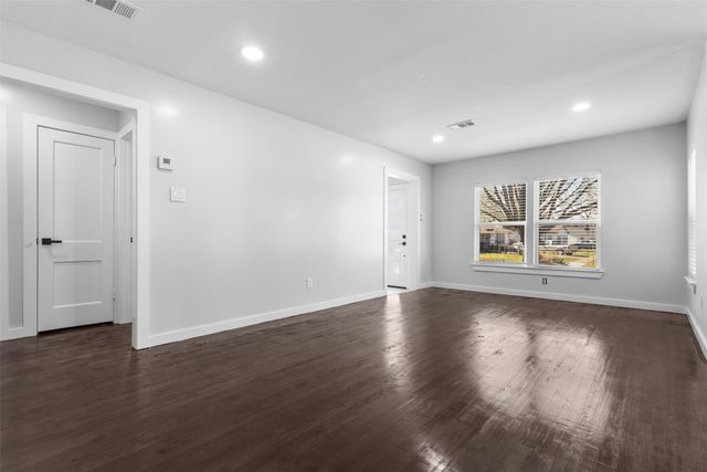 10730 Hermosa Drive, Dallas, TX 75218