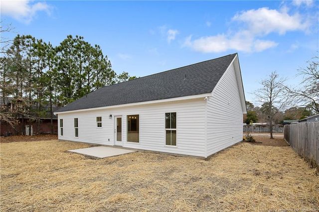 5824 Fairway Drive, Hope Mills, NC 28348