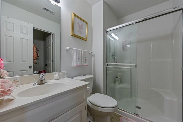 8375 Timber Trails Drive, De Soto, KS 66018