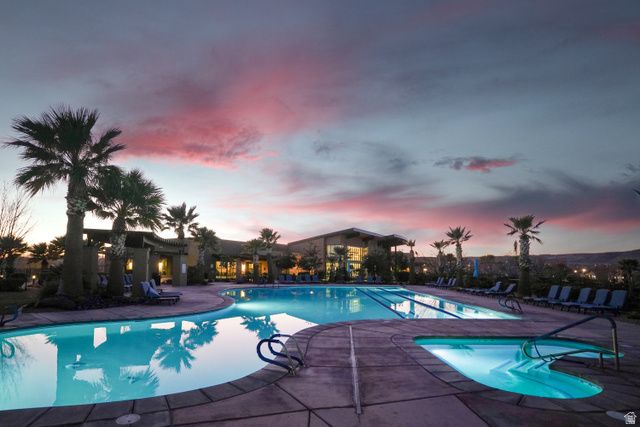 812 N VIA MODELO CIR, Washington, UT 84780