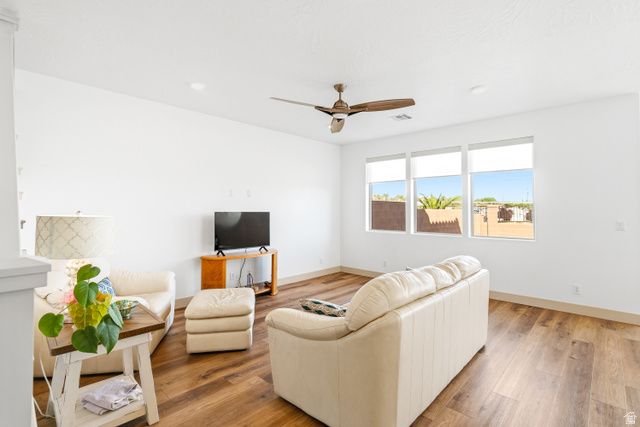 812 N VIA MODELO CIR, Washington, UT 84780