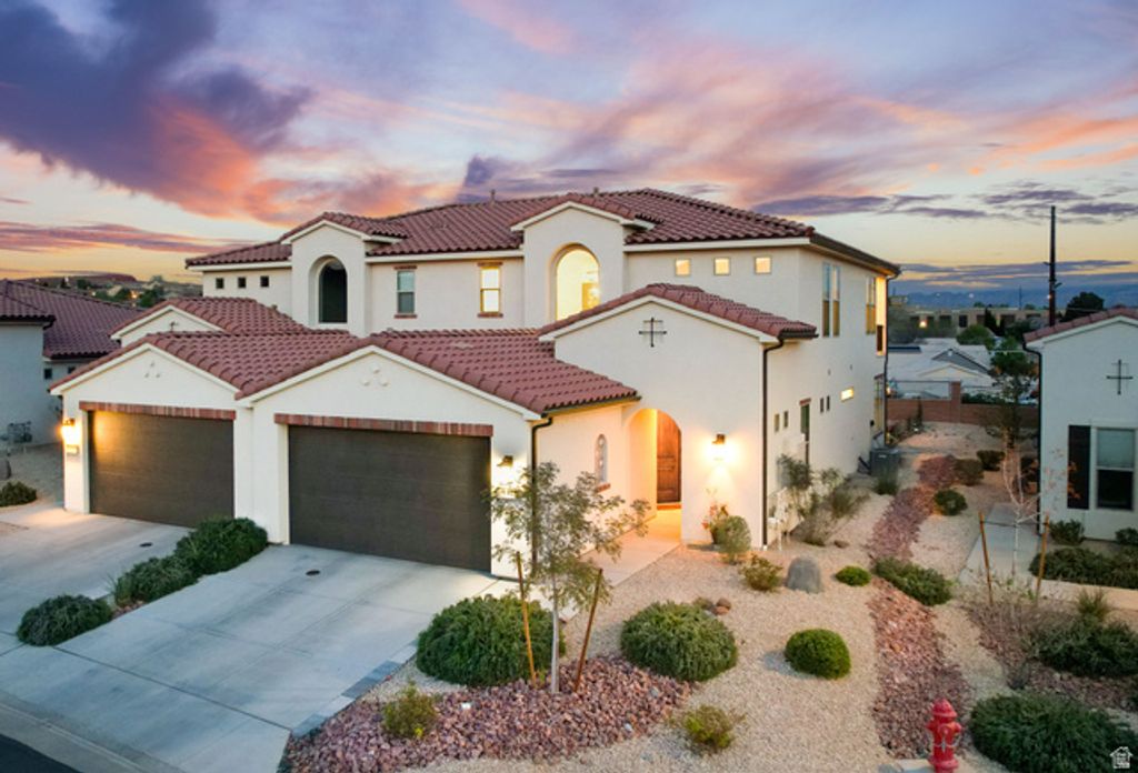 812 N VIA MODELO CIR, Washington, UT 84780