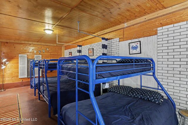 1523 E 2nd Street, Pass Christian, MS 39571
