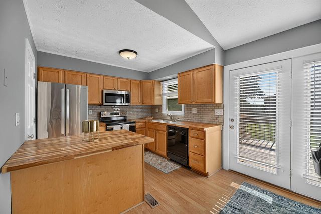 3736 Belleau Wood Drive, Lexington, KY 40517