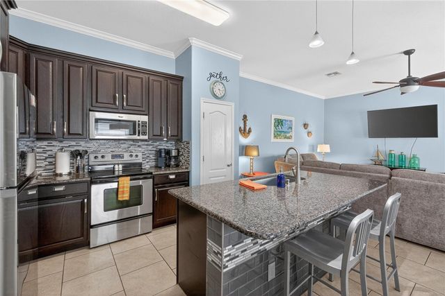 15209 S Padre Island Dr 106, Corpus Christi, TX 78418