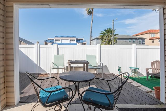 15209 S Padre Island Dr 106, Corpus Christi, TX 78418