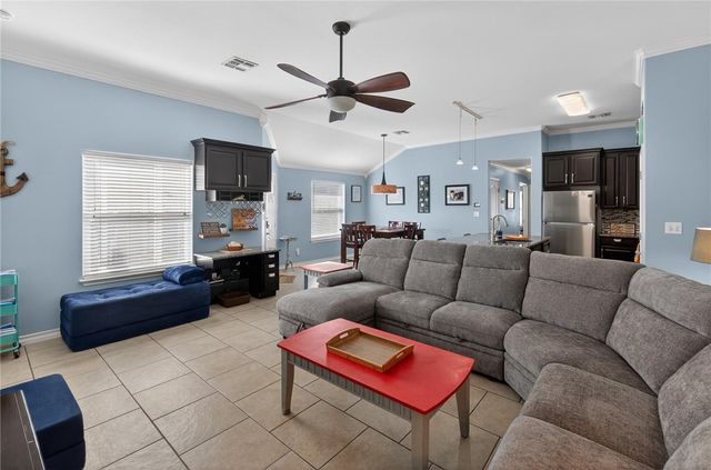 15209 S Padre Island Dr 106, Corpus Christi, TX 78418