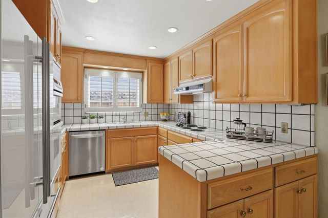 1657 Sweetbriar Drive, San Jose, CA 95125