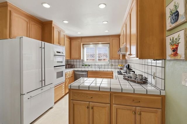 1657 Sweetbriar Drive, San Jose, CA 95125