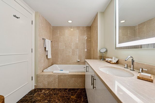 505 N Fort Lauderdale Beach Boulevard 1909, Fort Lauderdale, FL 33304