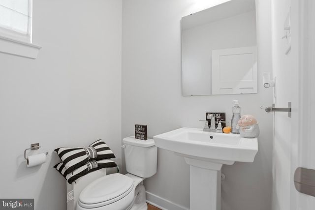 1025 TRILLIUM LN, Cheltenham, PA 19012