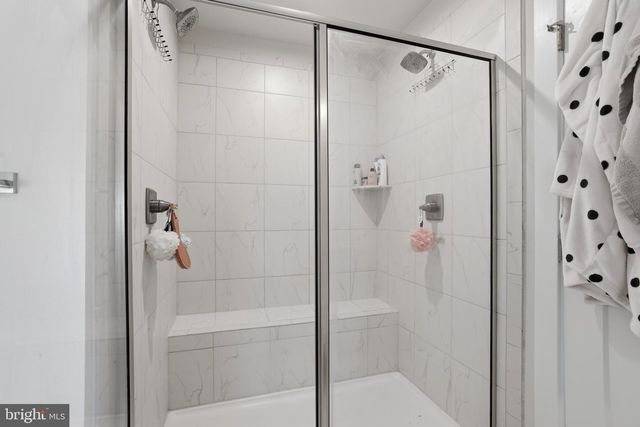 1025 TRILLIUM LN, Cheltenham, PA 19012