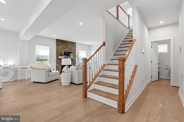 1025 TRILLIUM LN, Cheltenham, PA 19012