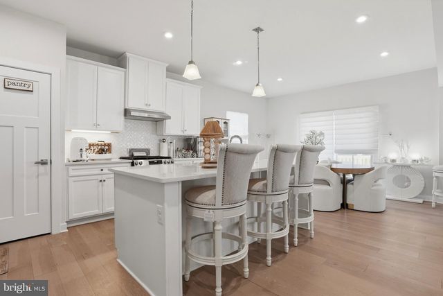 1025 TRILLIUM LN, Cheltenham, PA 19012