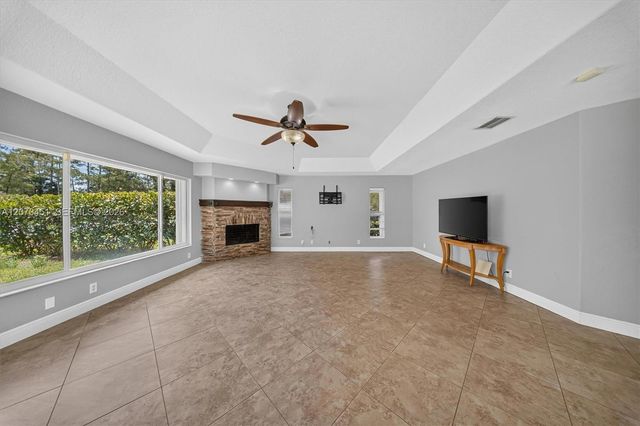 1215 Stallion Drive, Loxahatchee, FL 33470
