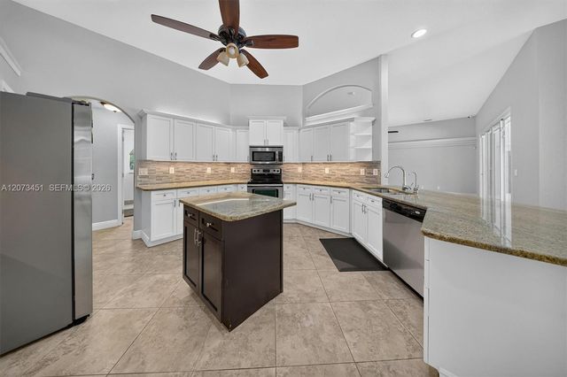 1215 Stallion Drive, Loxahatchee, FL 33470