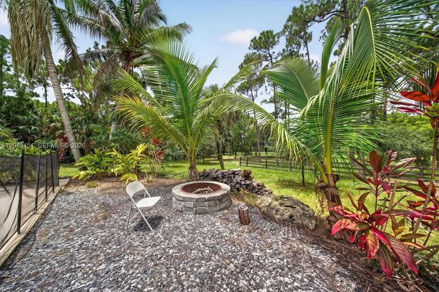 1215 Stallion Drive, Loxahatchee, FL 33470