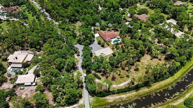 1215 Stallion Drive, Loxahatchee, FL 33470