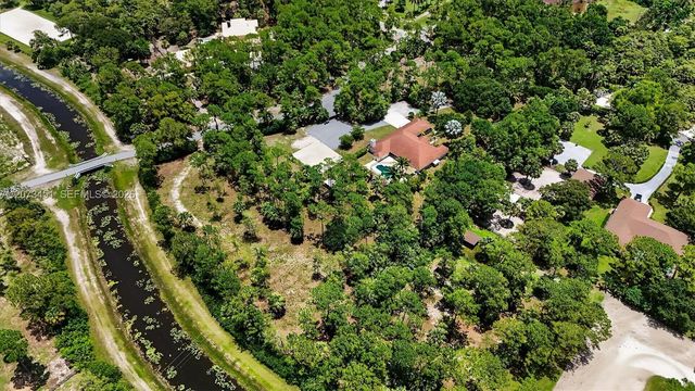 1215 Stallion Drive, Loxahatchee, FL 33470