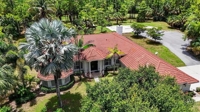 1215 Stallion Drive, Loxahatchee, FL 33470