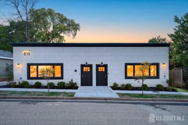 810 N 2nd Avenue 1, Highland Park, NJ 08904