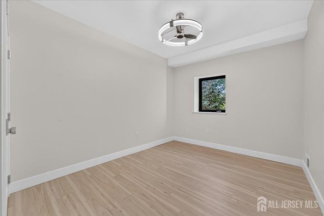810 N 2nd Avenue 1, Highland Park, NJ 08904
